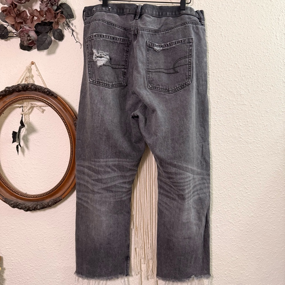 American Eagle distressed 90s boyfriend grey jeans - Picture 4 of 14